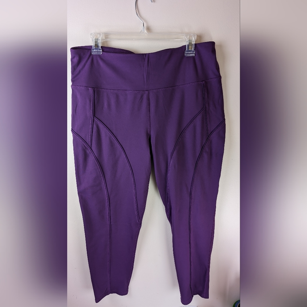 DSG XL women's purple capri leggings